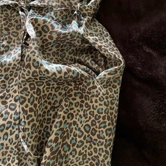 Beauti Control Robe - Picture 4 of 5